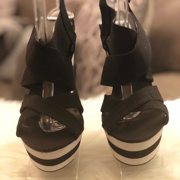 CALL IT SPRING  Black and White Wedges - Picture 2 of 4